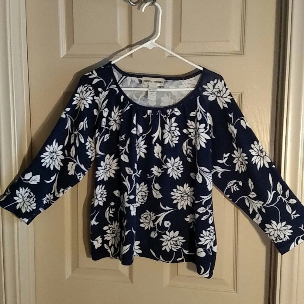 Cathy Daniels Women's XL Blouse floral pattern